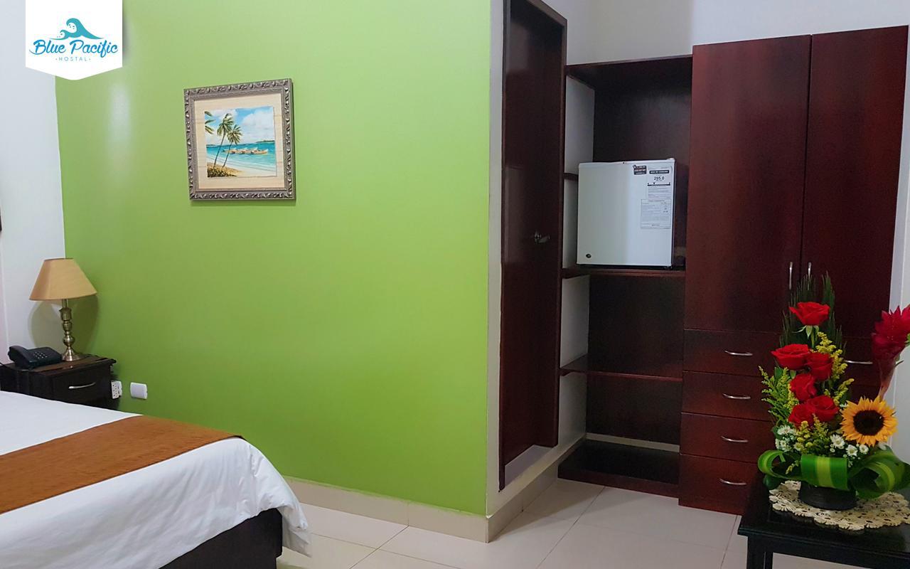 Hostal Blue Pacific Манта Экстерьер фото